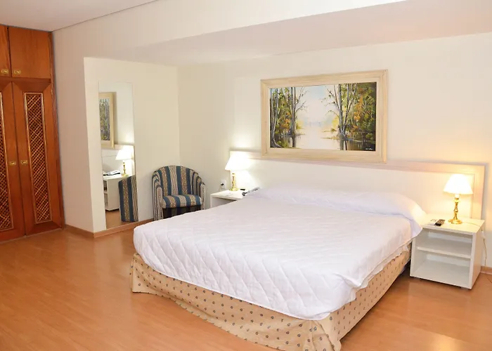 Hotel Fast10 Embaixador - Araujo Viana, Santa Casa, Palacio Do Governo